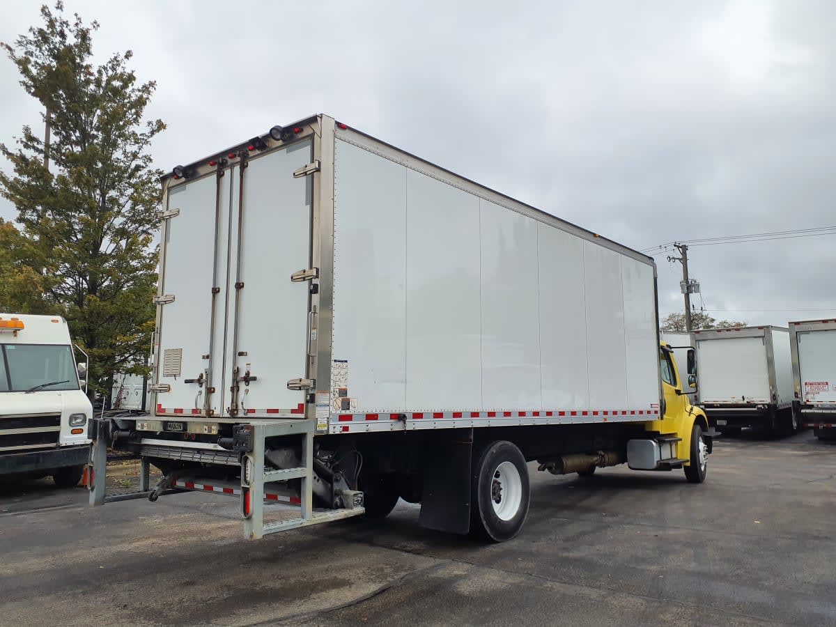 2016 Freightliner/Mercedes M2 106 648165
