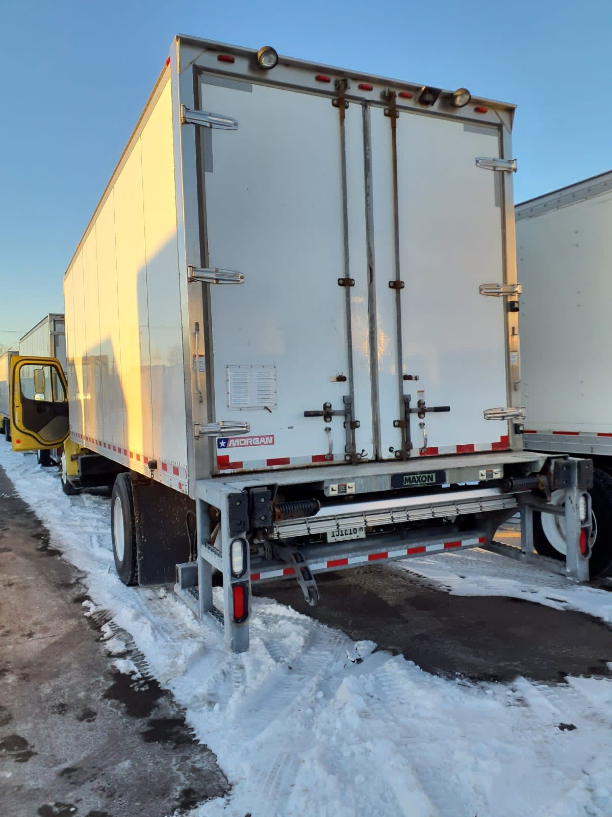 2016 Freightliner/Mercedes M2 106 648167