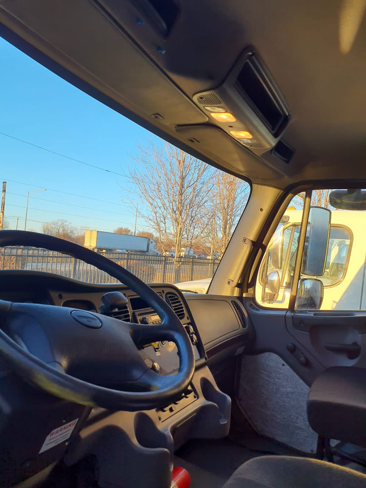 2016 Freightliner/Mercedes M2 106 648171