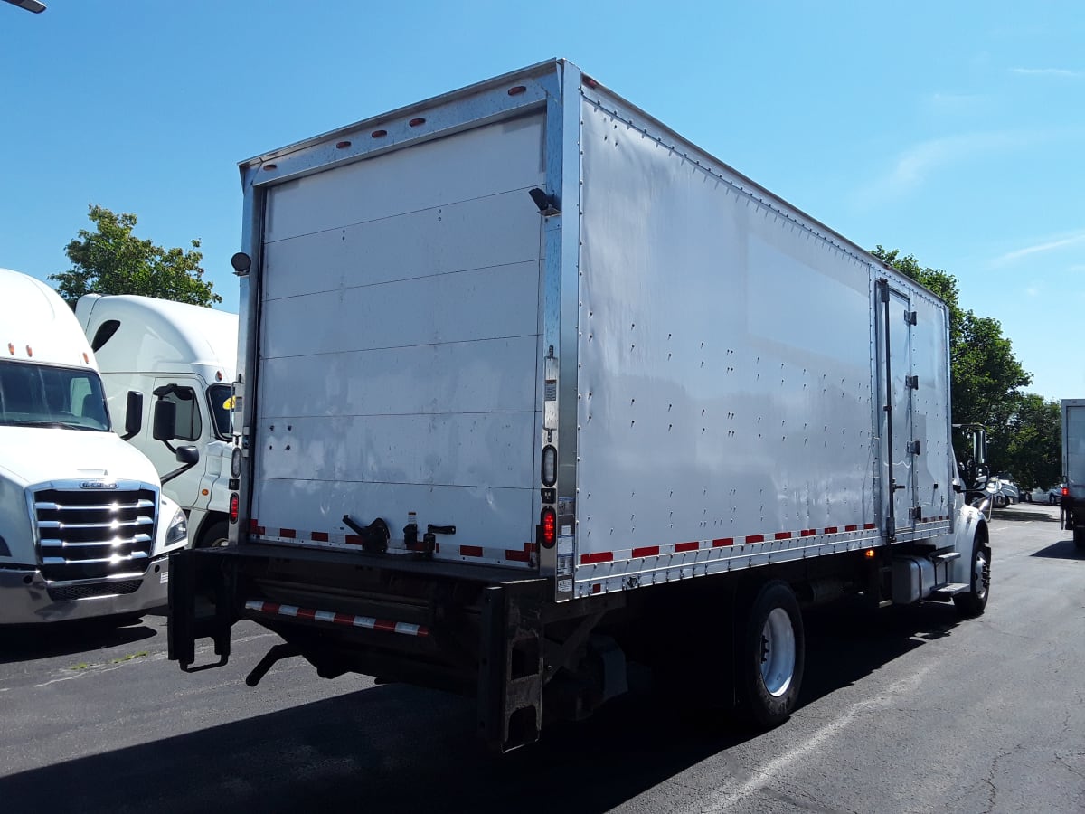 2016 Freightliner/Mercedes M2 106 648189