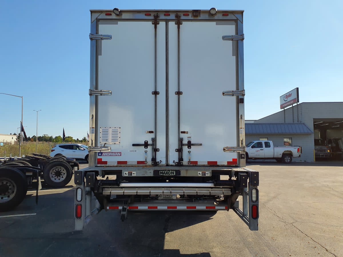 2016 Freightliner M2 106 648205