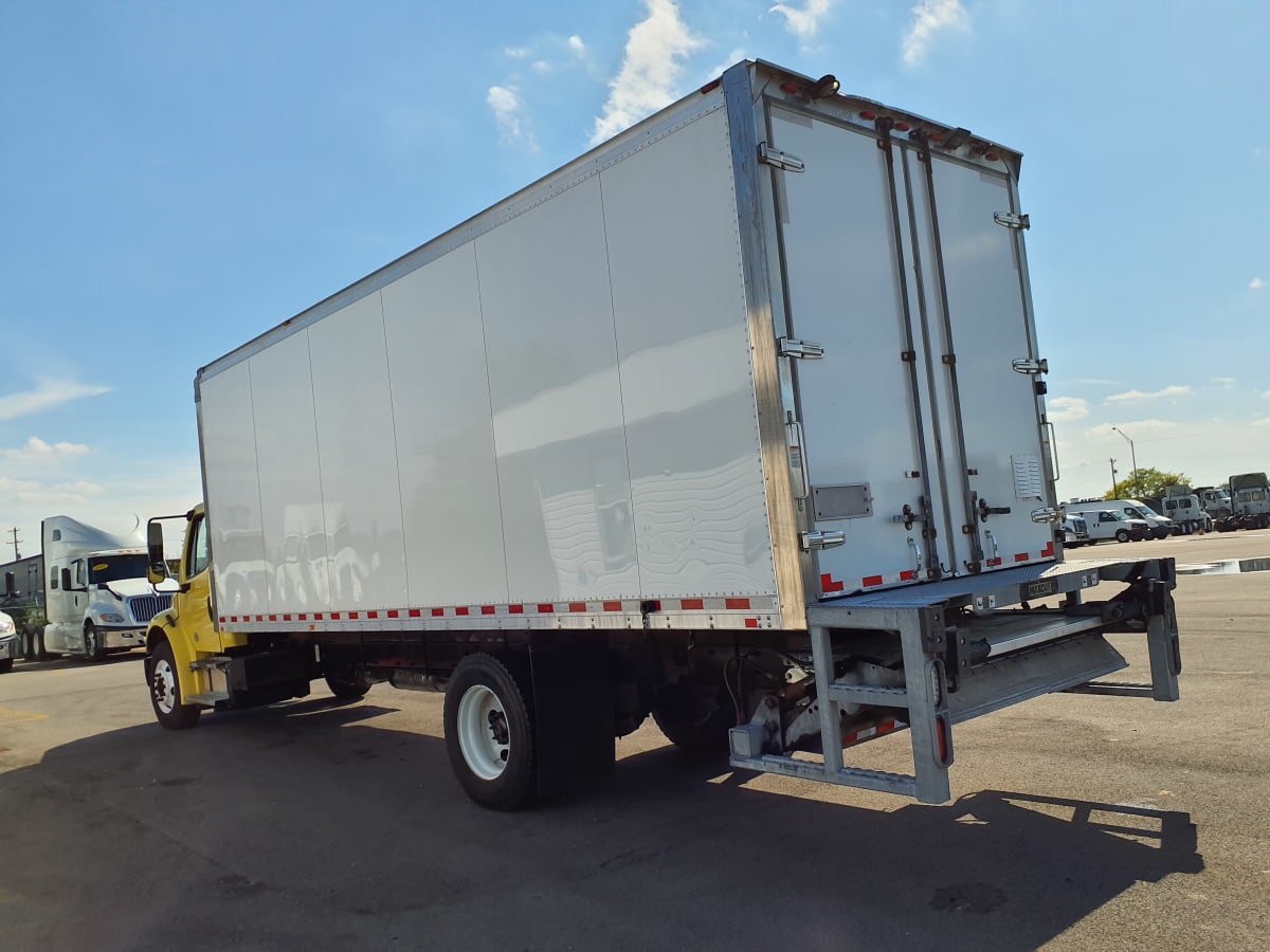 2016 Freightliner/Mercedes M2 106 648211