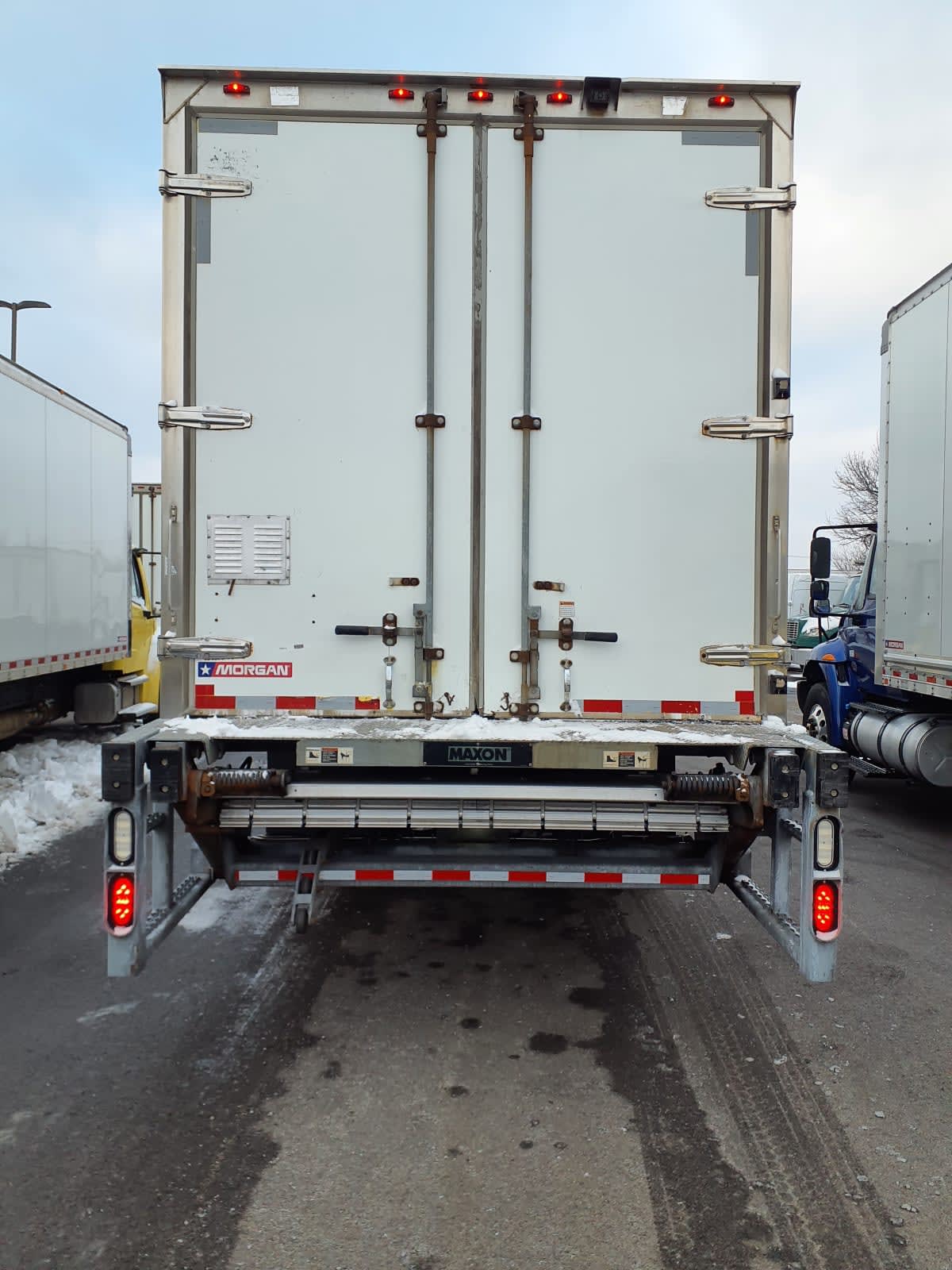 2016 Freightliner/Mercedes M2 106 648218