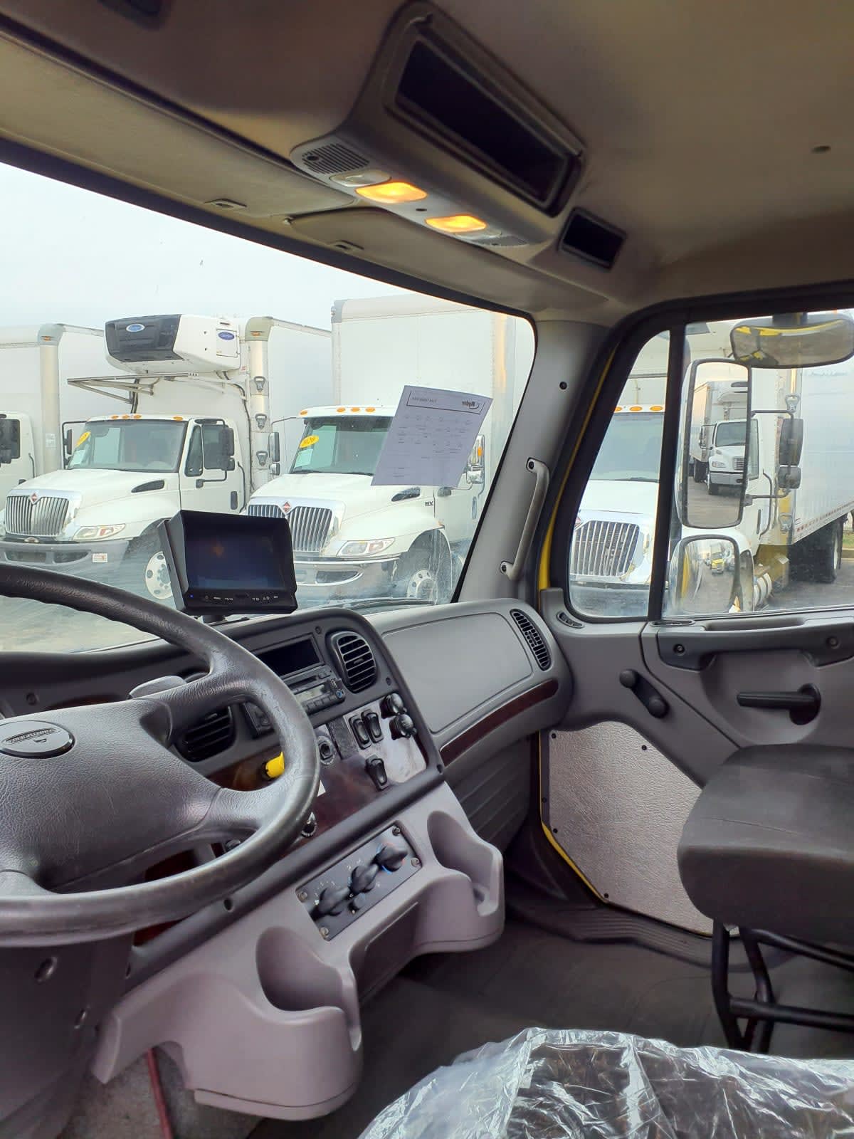 2016 Freightliner/Mercedes M2 106 648242