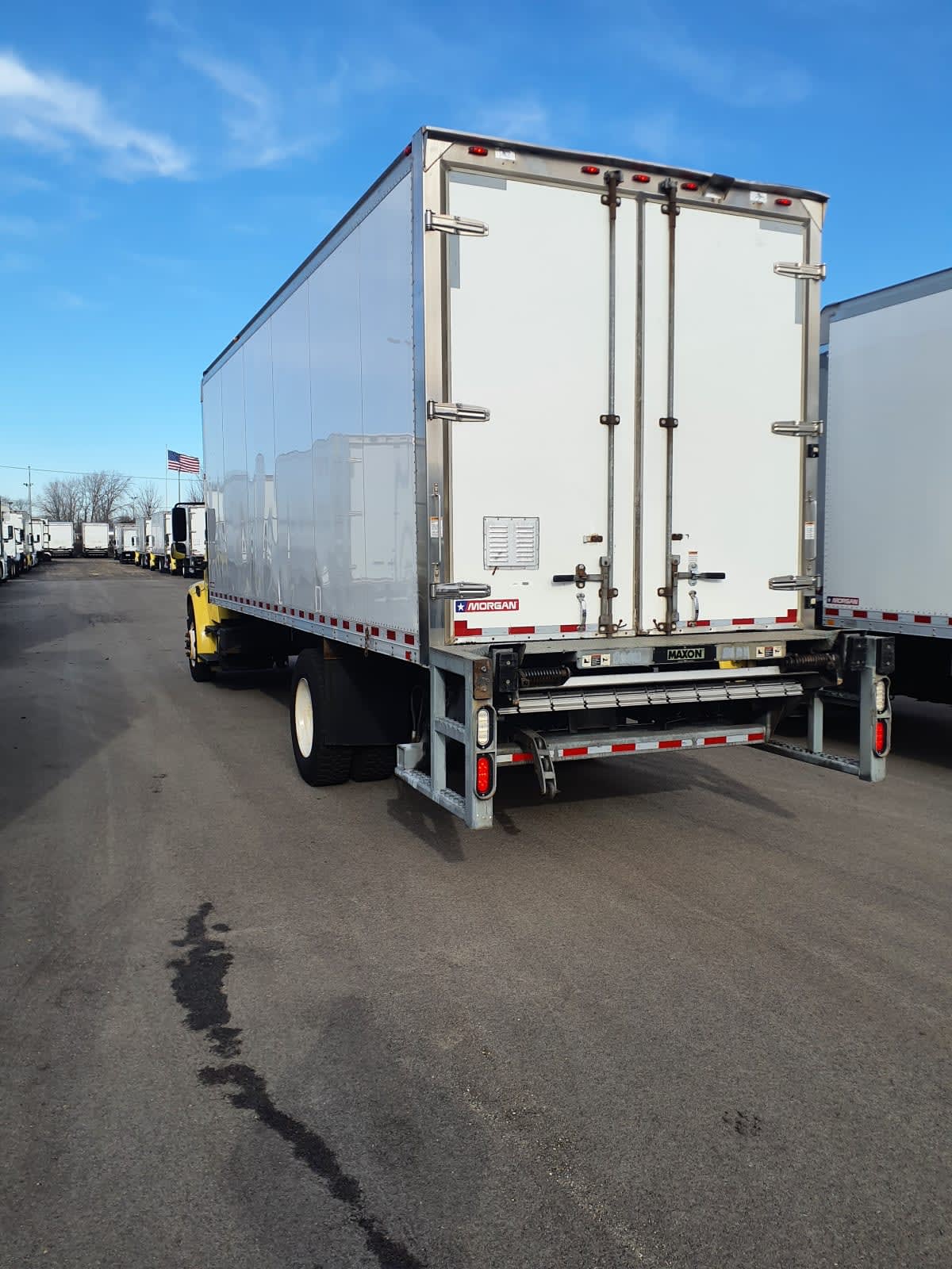 2016 Freightliner/Mercedes M2 106 648244