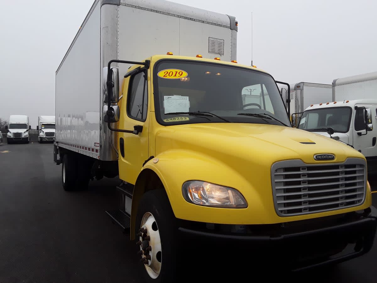 2016 Freightliner/Mercedes M2 106 648253