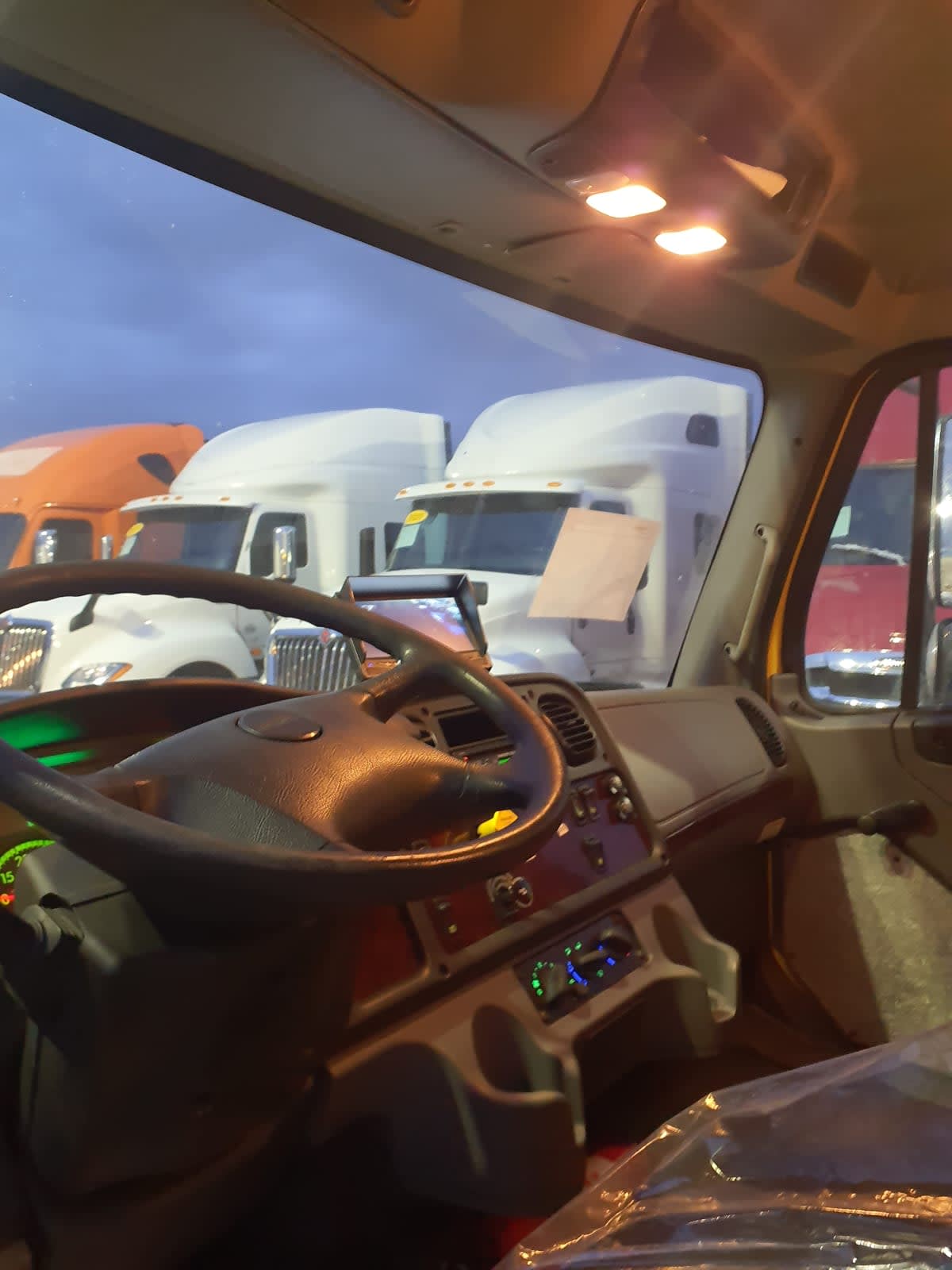 2016 Freightliner/Mercedes M2 106 648257