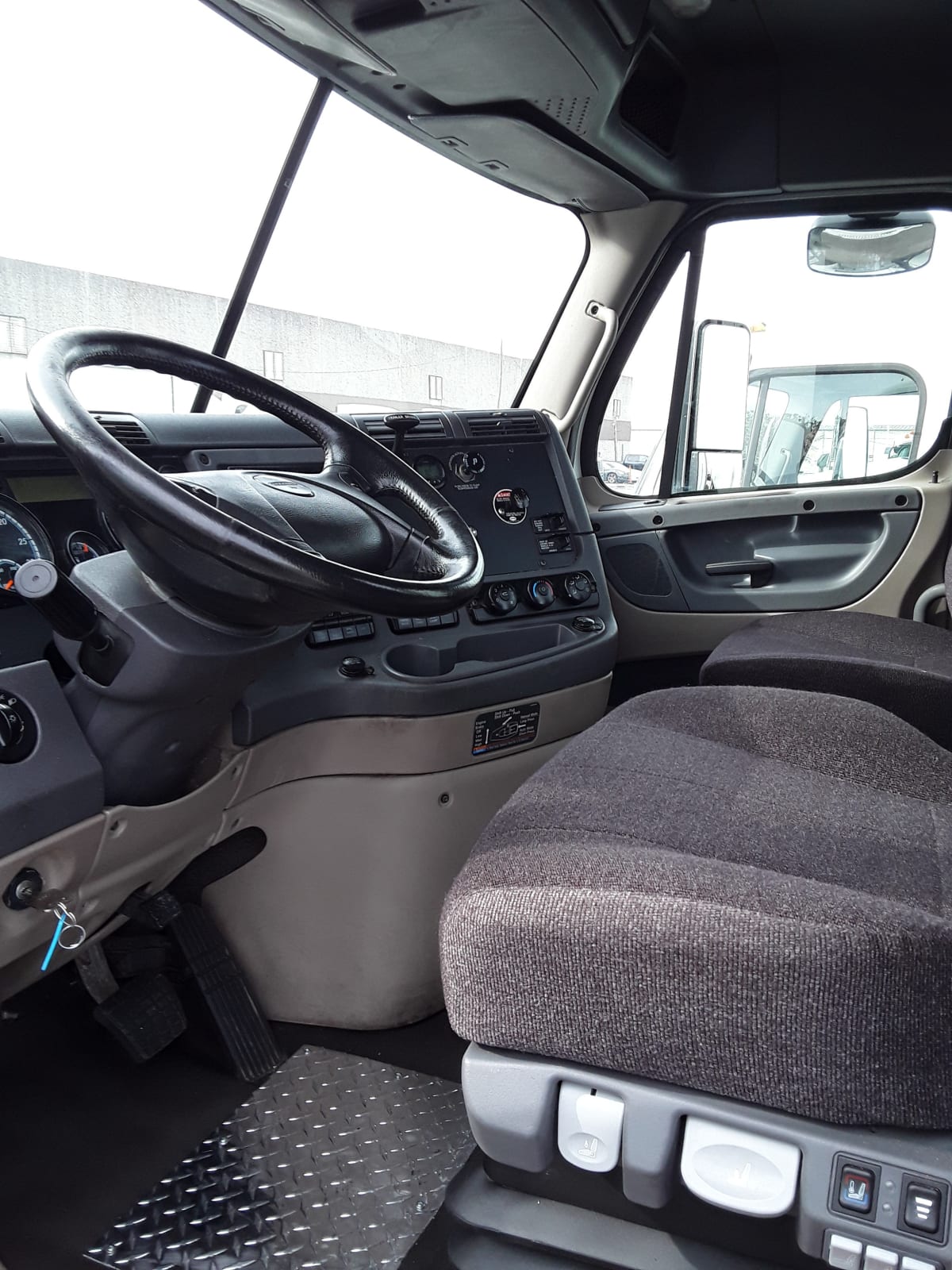 2016 Freightliner/Mercedes CASCADIA 125 648267