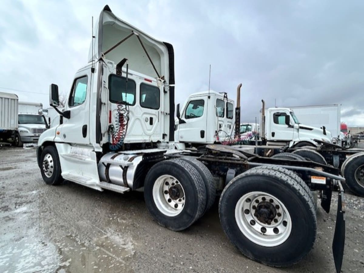 2016 Freightliner/Mercedes CASCADIA 125 648292