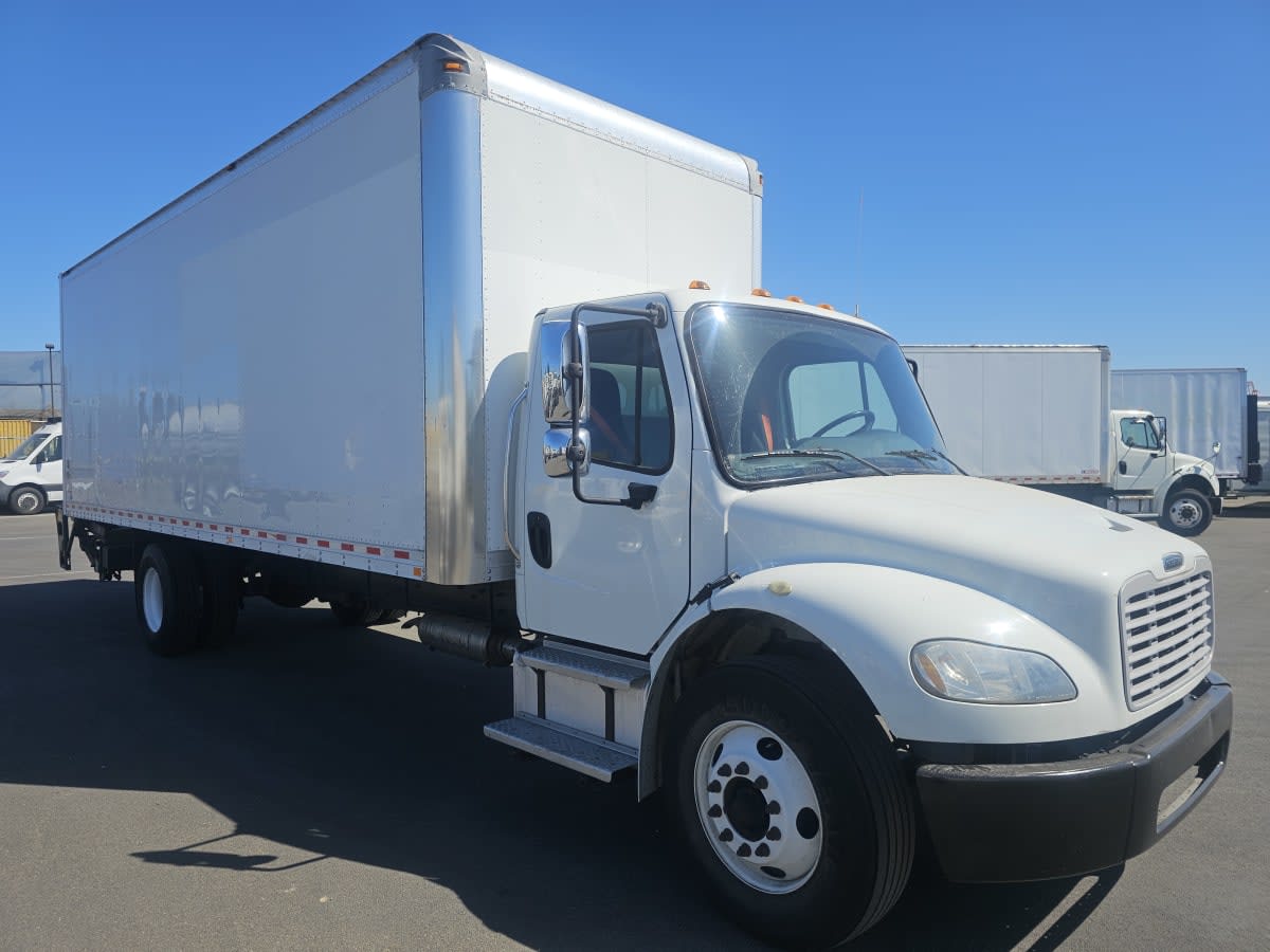 2016 Freightliner M2 106 648439