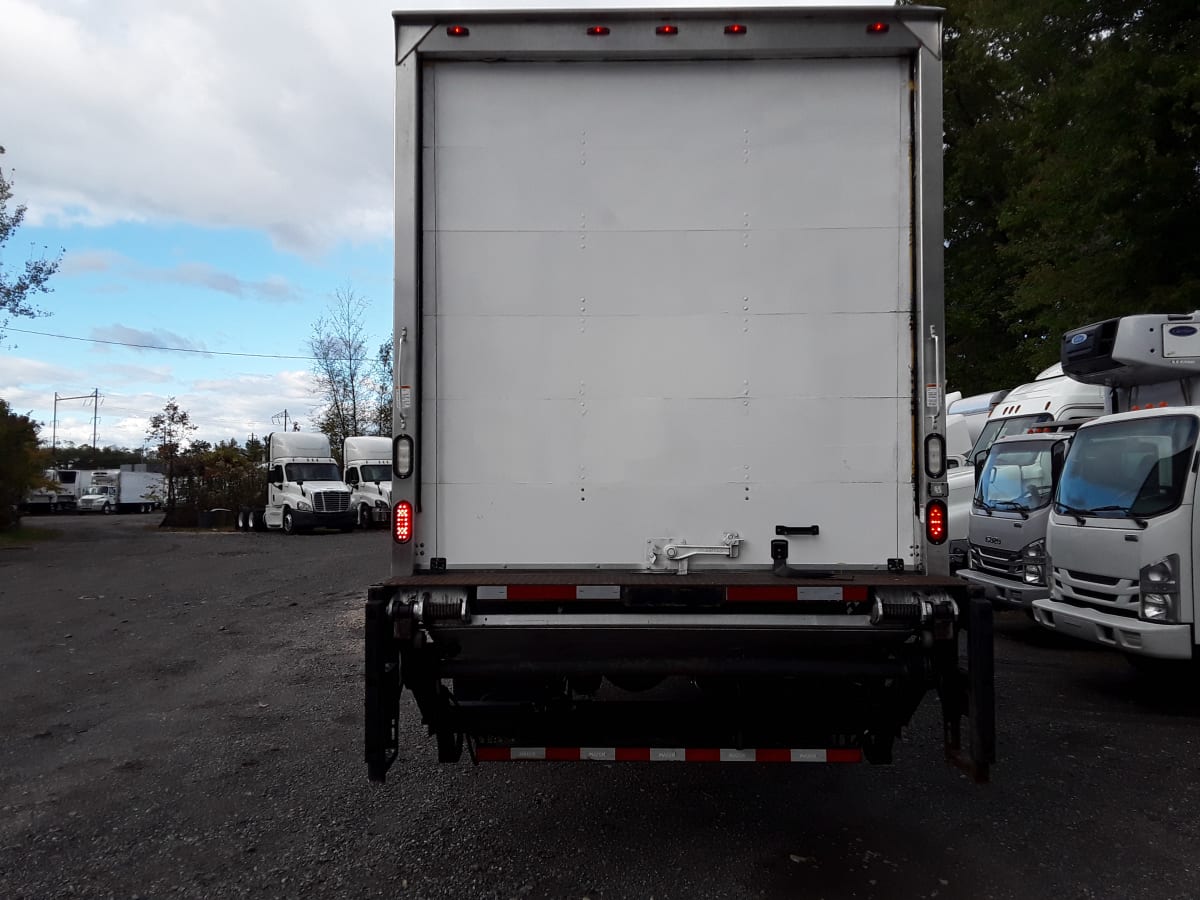 2016 Freightliner/Mercedes M2 106 648779