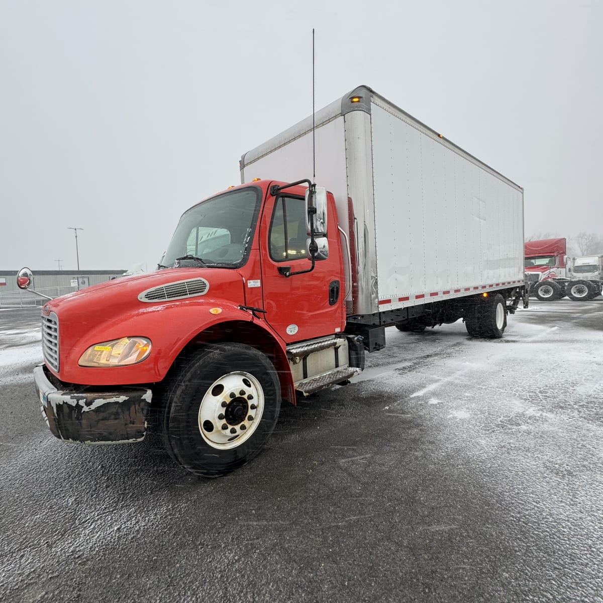 2016 Freightliner/Mercedes M2 106 648793