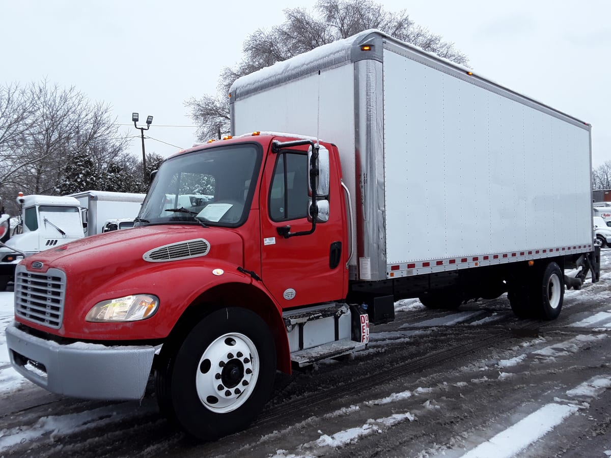 2016 Freightliner/Mercedes M2 106 648823