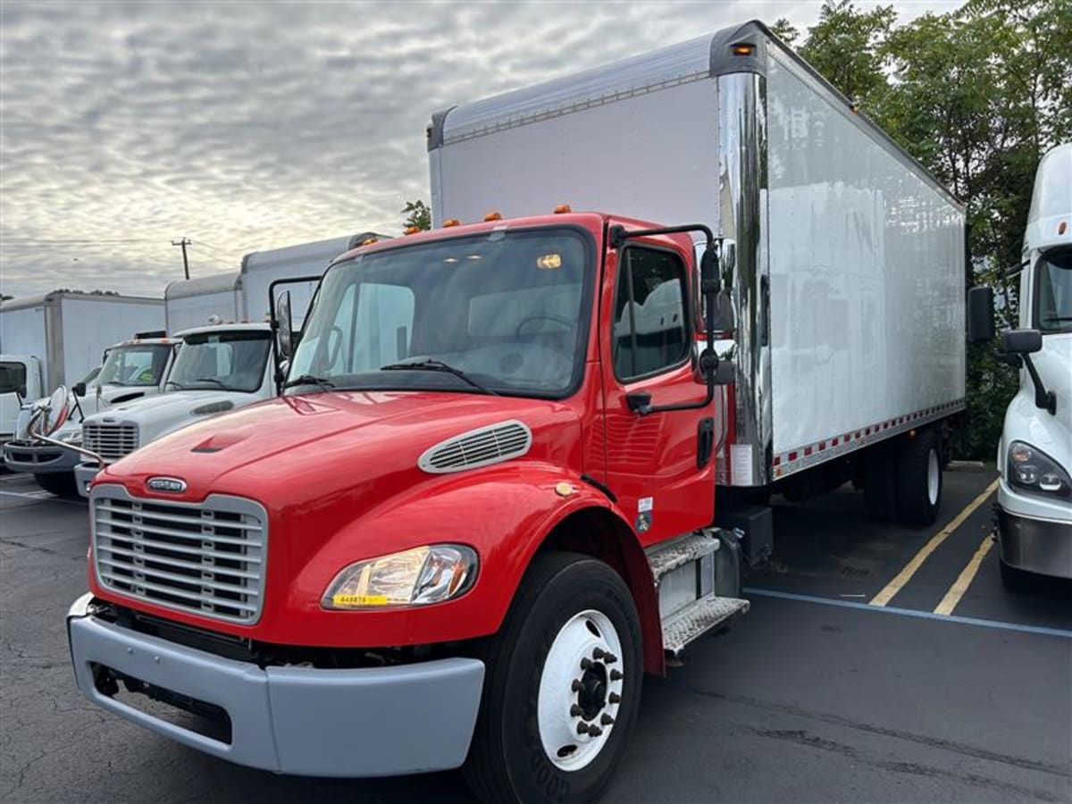 2016 Freightliner/Mercedes M2 106 648878