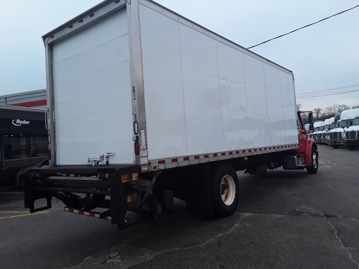 2016 Freightliner/Mercedes M2 106 648879