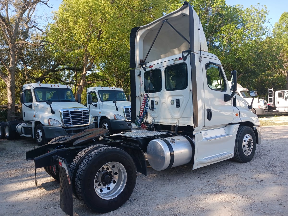 2016 Freightliner/Mercedes CASCADIA 125 648984