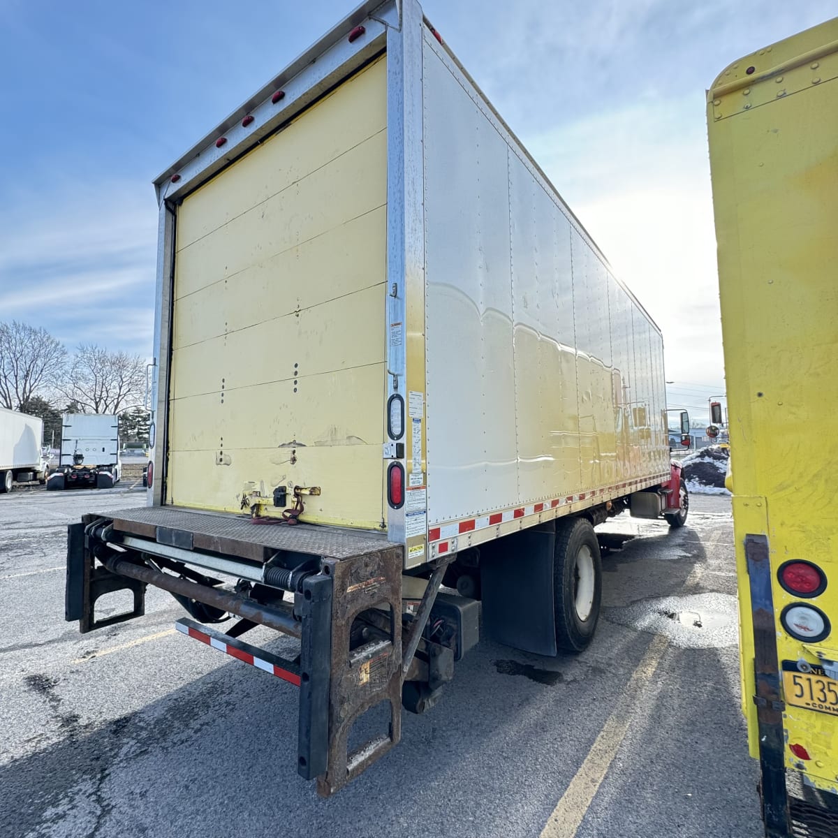 2016 Freightliner/Mercedes M2 106 649037