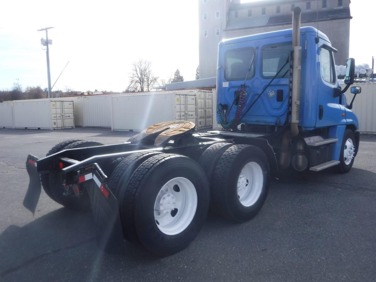 2016 Freightliner/Mercedes CASCADIA 125 649071