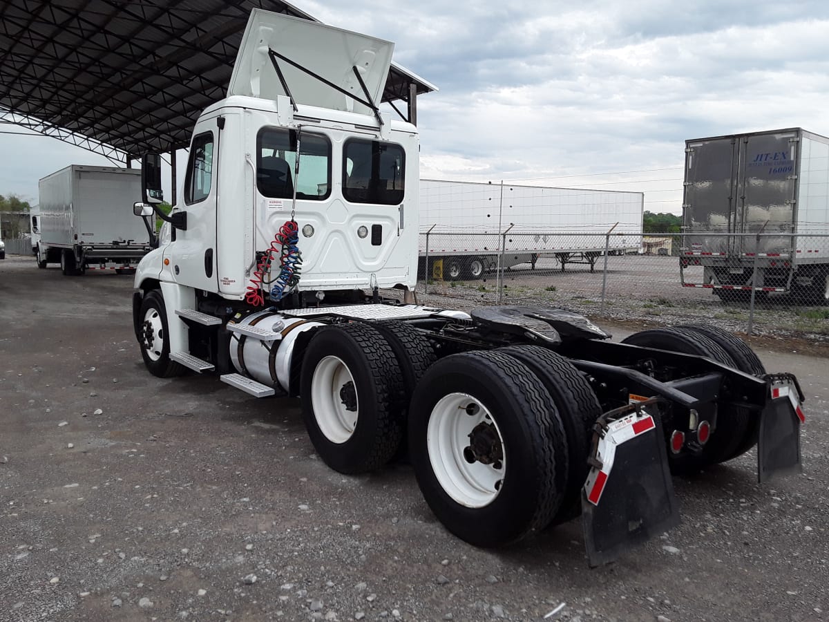 2016 Freightliner/Mercedes CASCADIA 125 649188