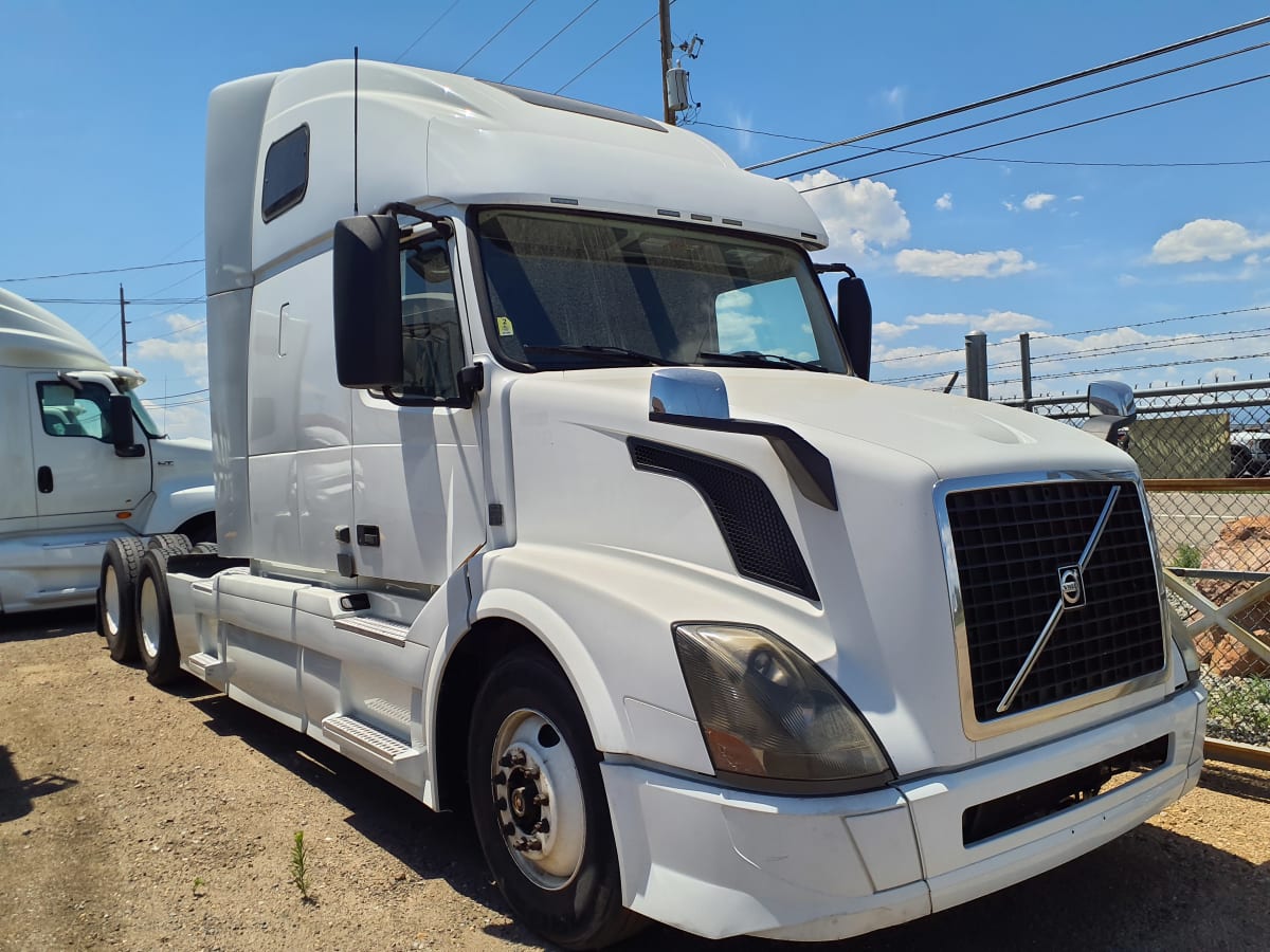 2016 Volvo VNL64TRACTOR 649332