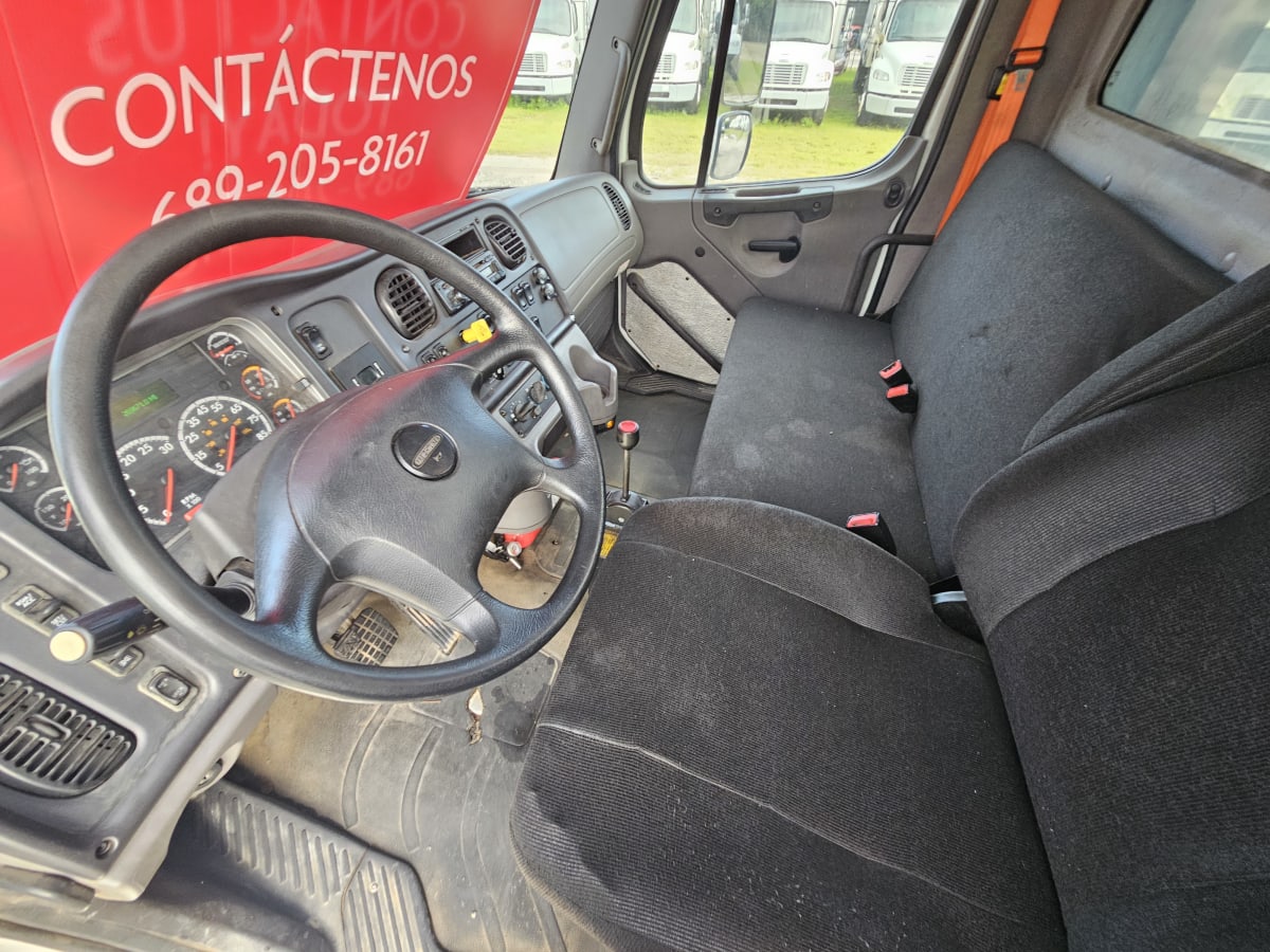 2016 Freightliner/Mercedes M2 106 649476