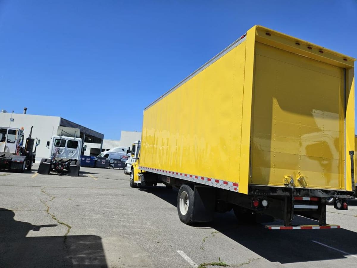 2016 Freightliner/Mercedes M2 106 649532