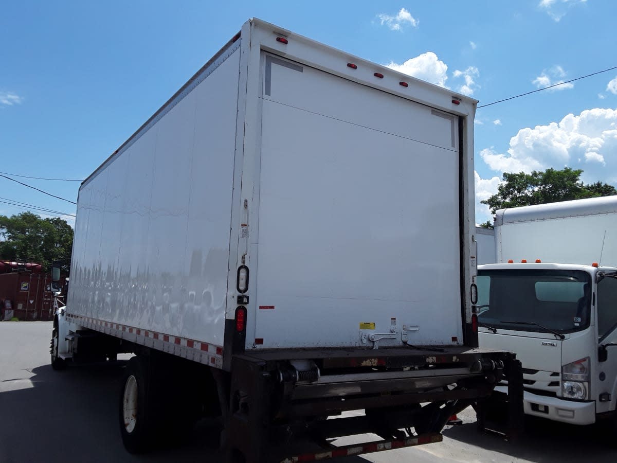 2016 Freightliner M2 106 649636