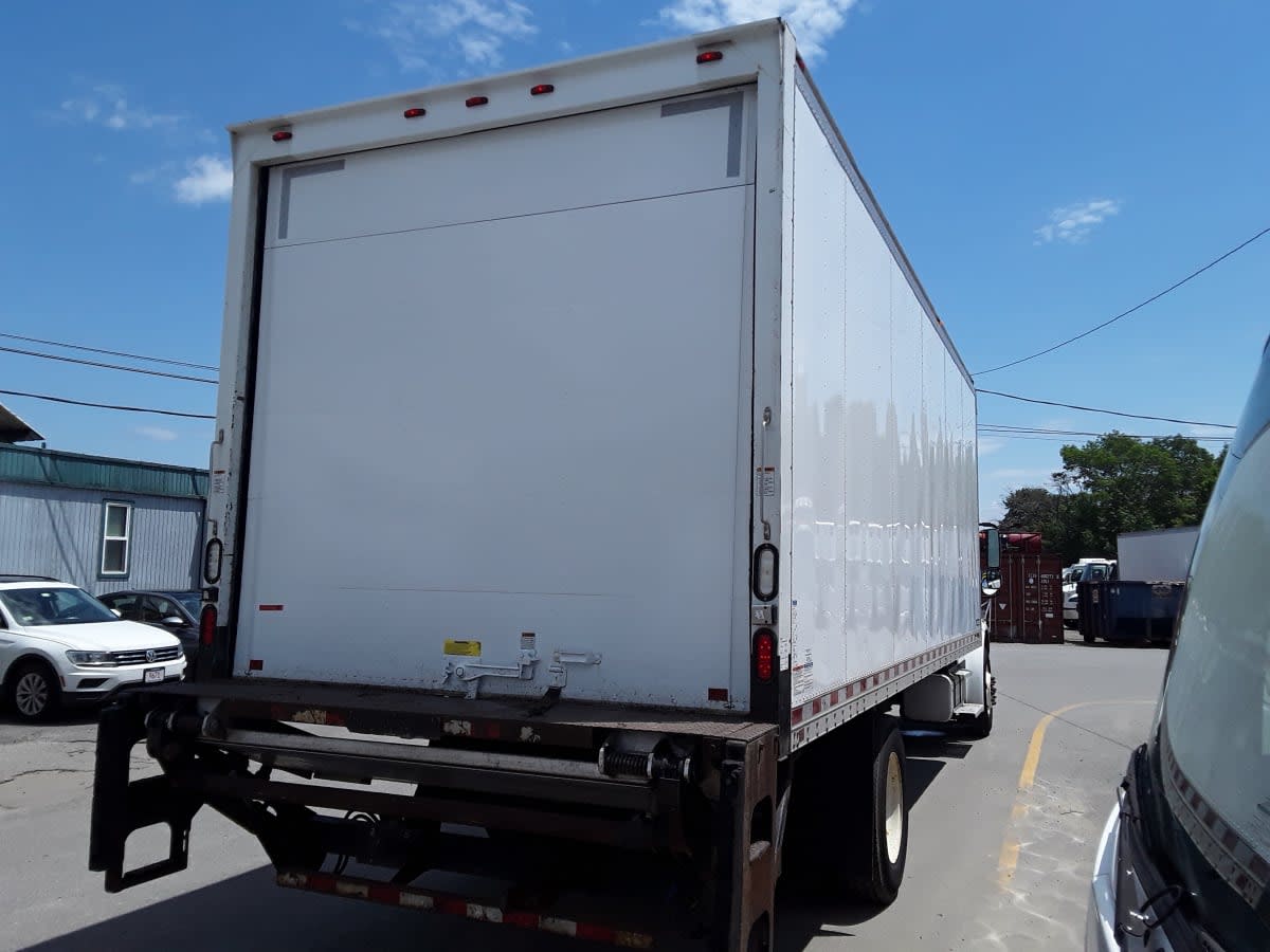 2016 Freightliner M2 106 649636