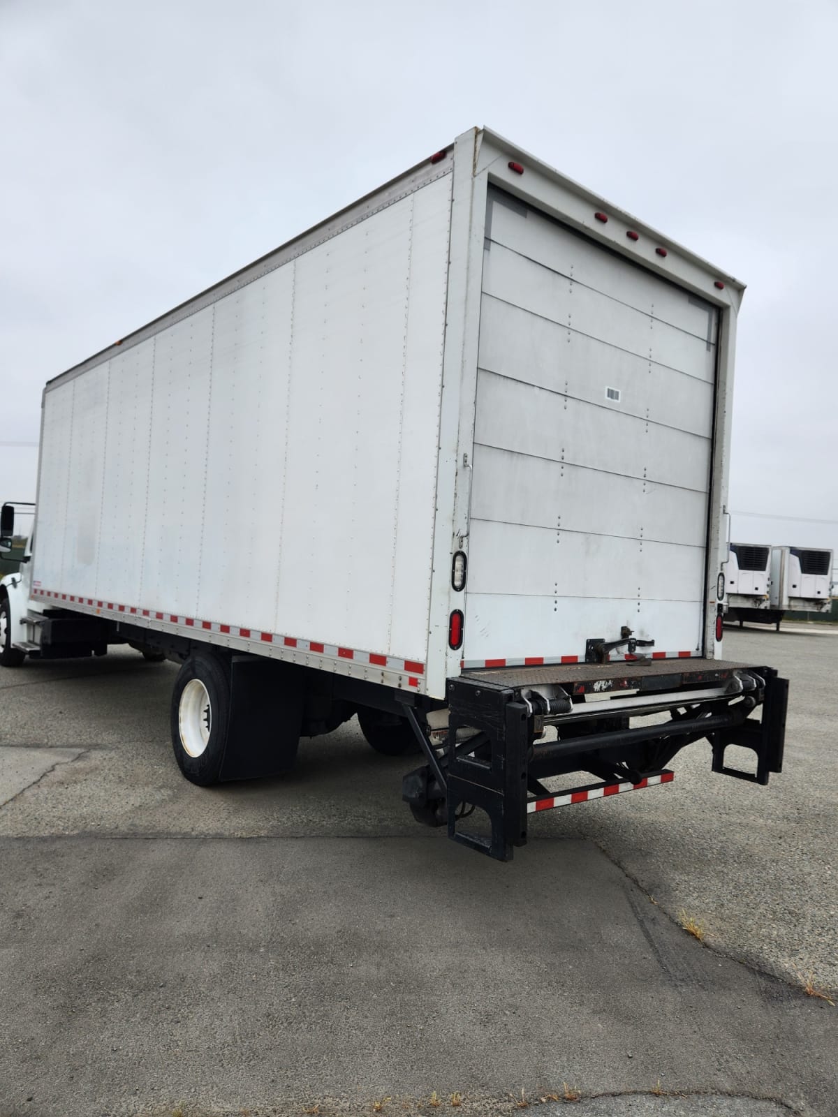 2016 Freightliner/Mercedes M2 106 649816