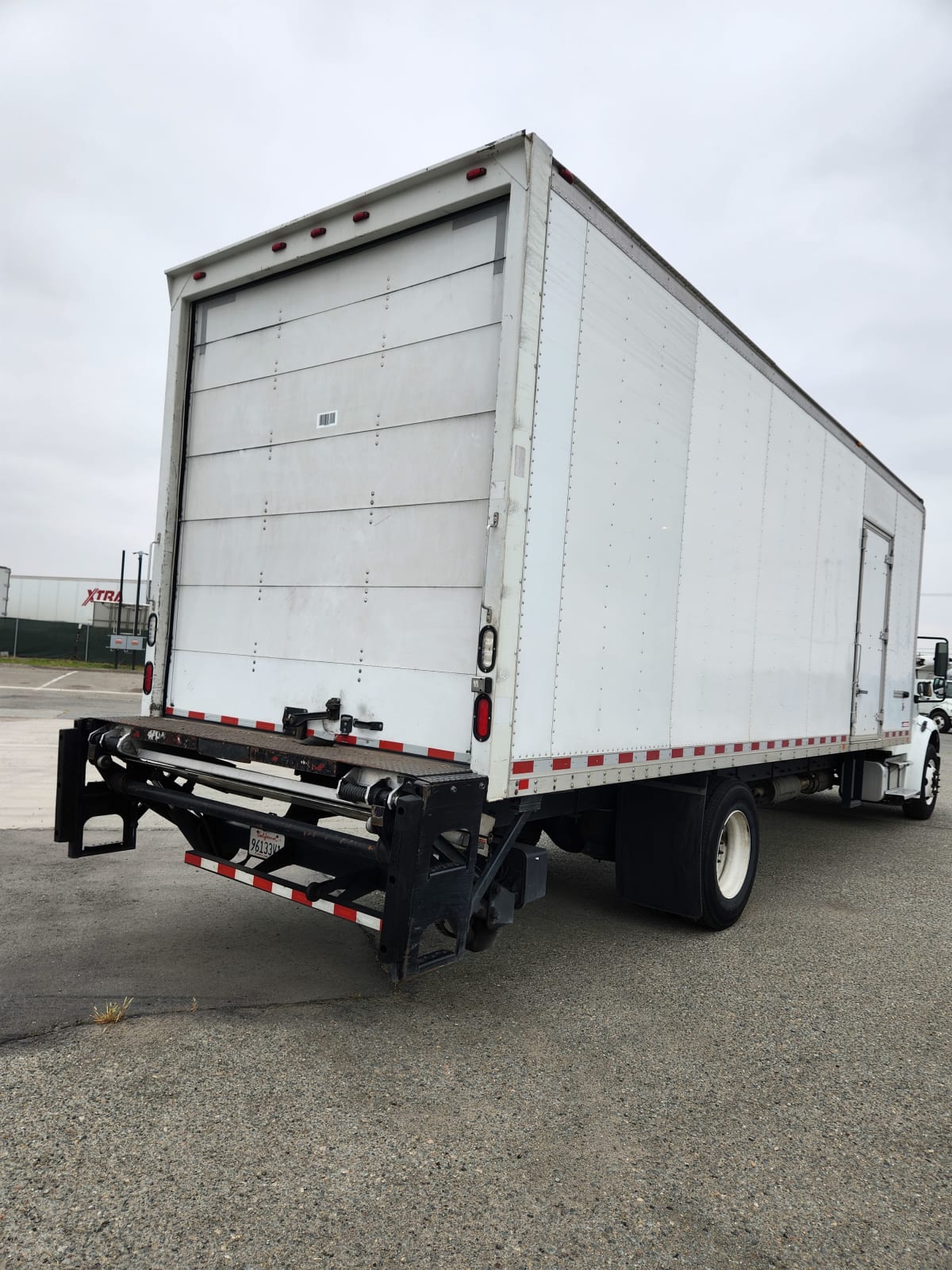 2016 Freightliner/Mercedes M2 106 649816