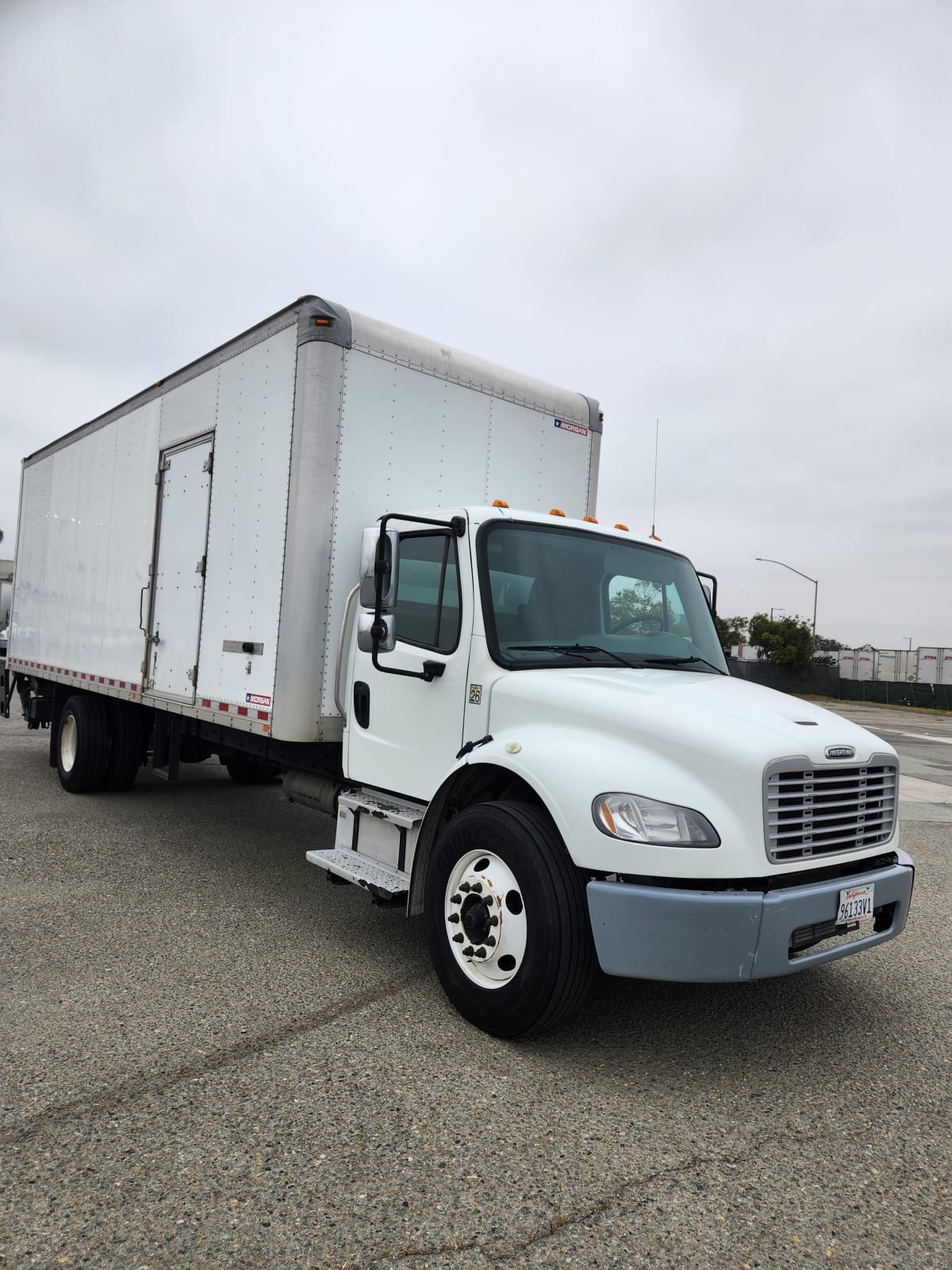 2016 Freightliner/Mercedes M2 106 649816