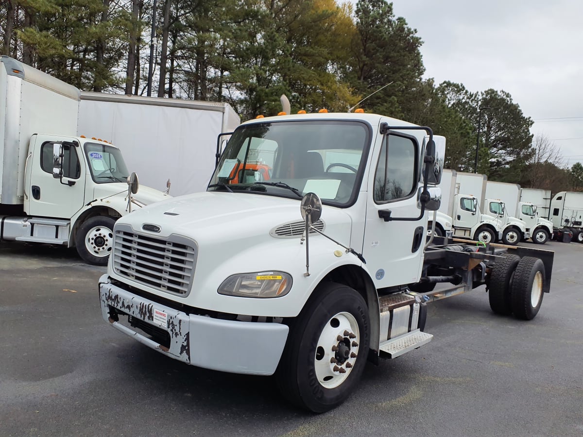 2016 Freightliner/Mercedes M2 106 649826