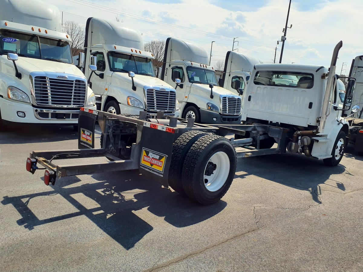 2016 Freightliner/Mercedes M2 106 649827