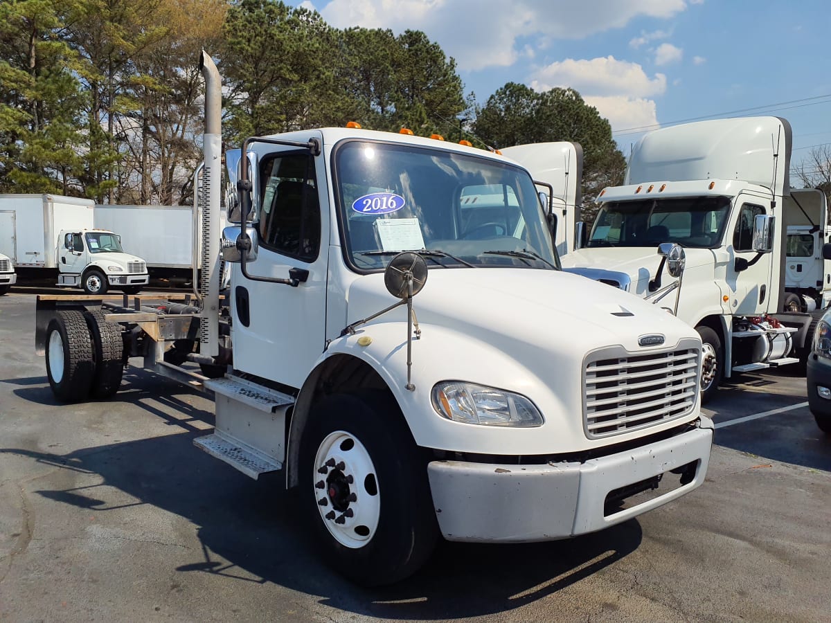 2016 Freightliner/Mercedes M2 106 649827