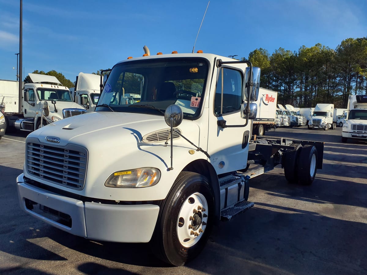 2016 Freightliner/Mercedes M2 106 649828