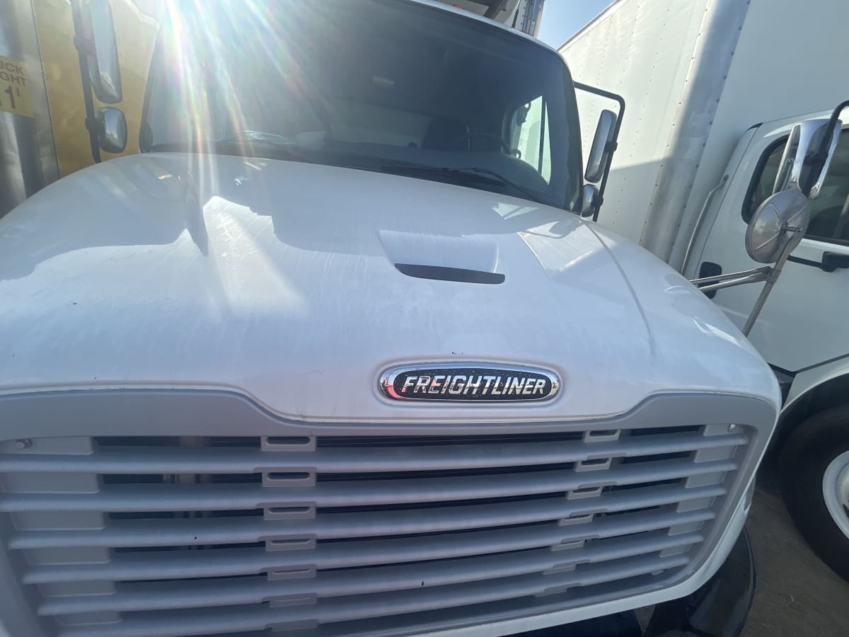 2016 Freightliner/Mercedes M2 106 650007
