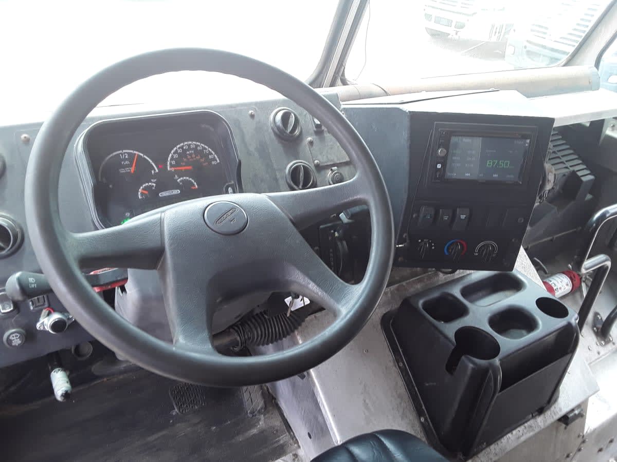 2016 Frtlr Custom Chassis Corp MT55 650227