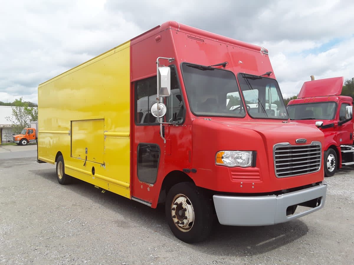 2016 Frtlr Custom Chassis Corp MT55 650227