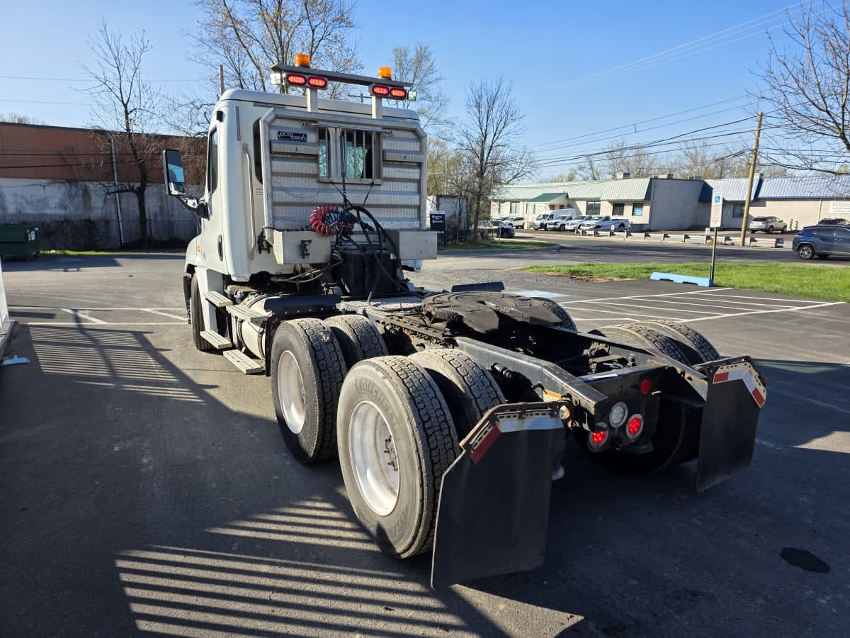 2016 Freightliner/Mercedes CASCADIA 125 650337