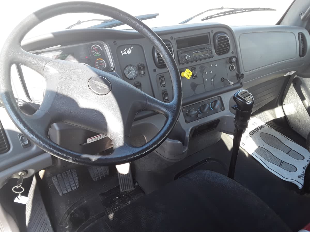 2016 Freightliner M2 112 650380