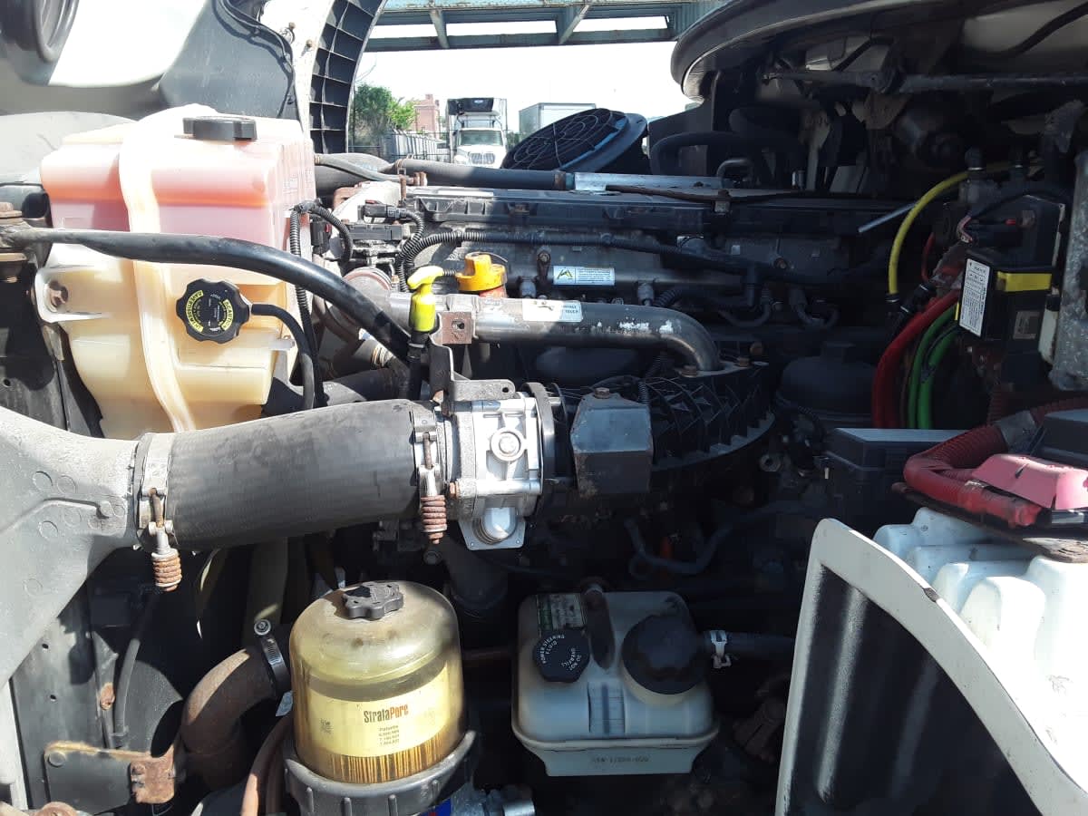 2016 Freightliner M2 112 650380