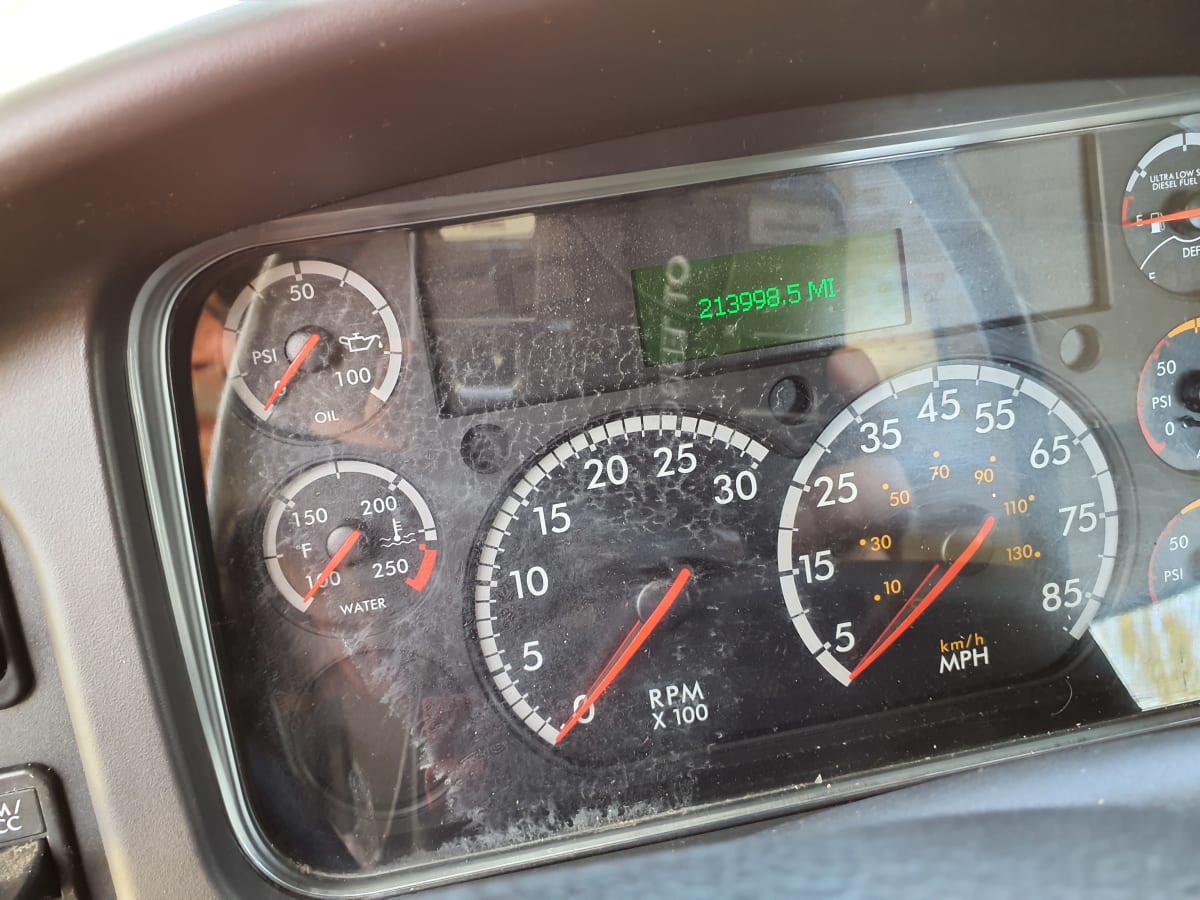 2016 Freightliner/Mercedes M2 106 650392