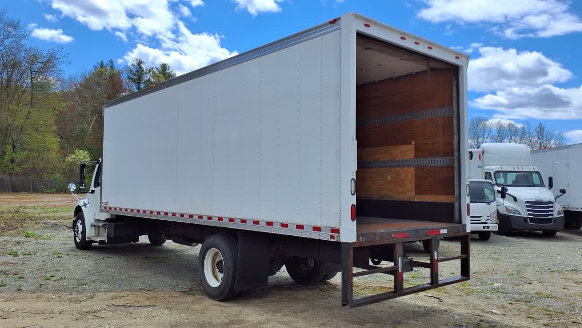 2016 Freightliner/Mercedes M2 106 650425