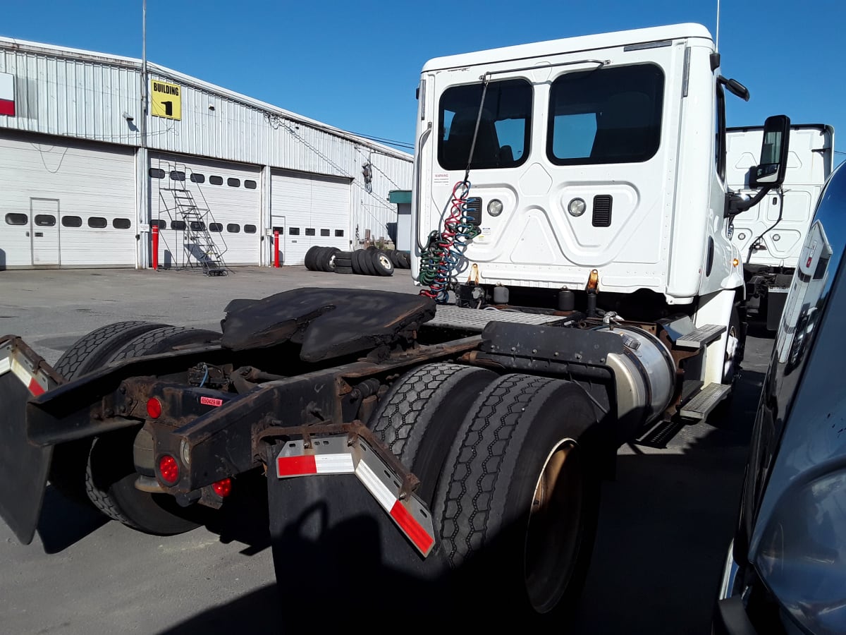 2016 Freightliner/Mercedes CASCADIA 113 650429