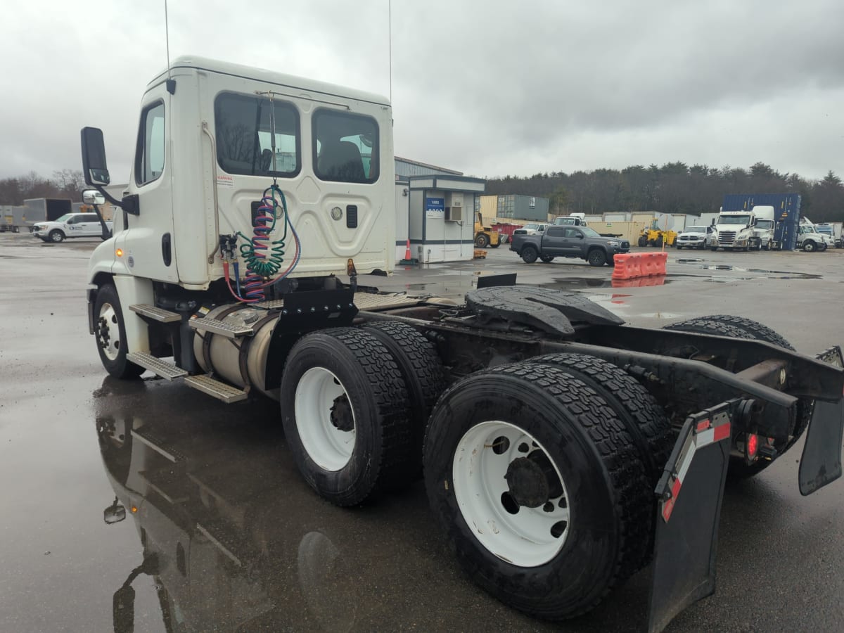 2016 Freightliner/Mercedes CASCADIA 125 650430