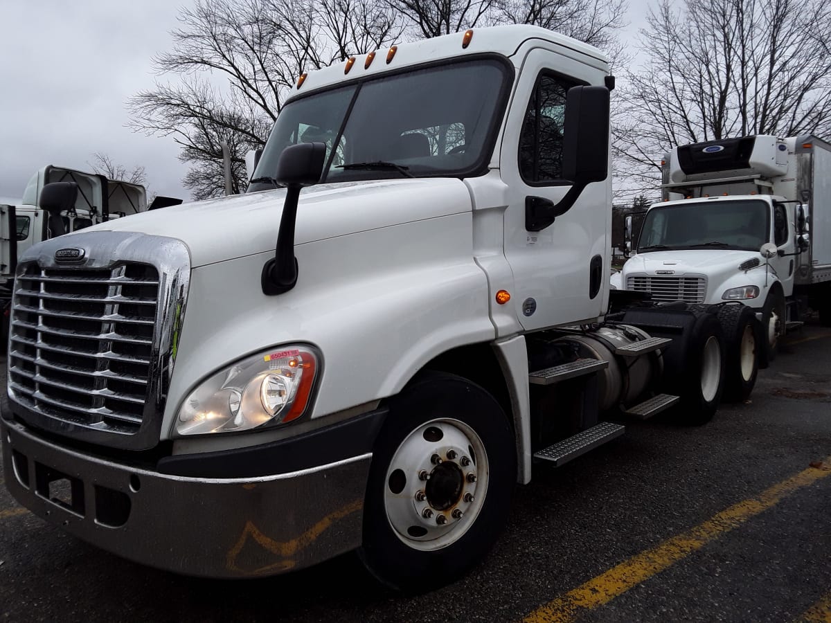 2016 Freightliner/Mercedes CASCADIA 125 650431