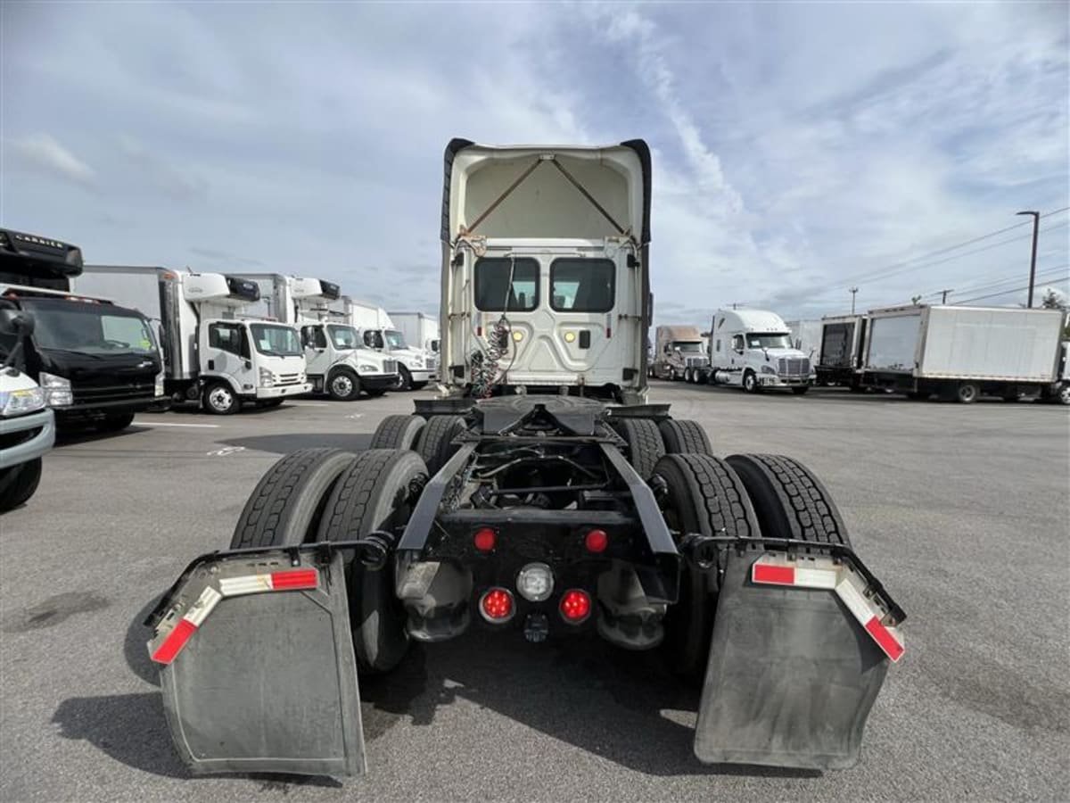 2016 Freightliner/Mercedes CASCADIA 125 650460