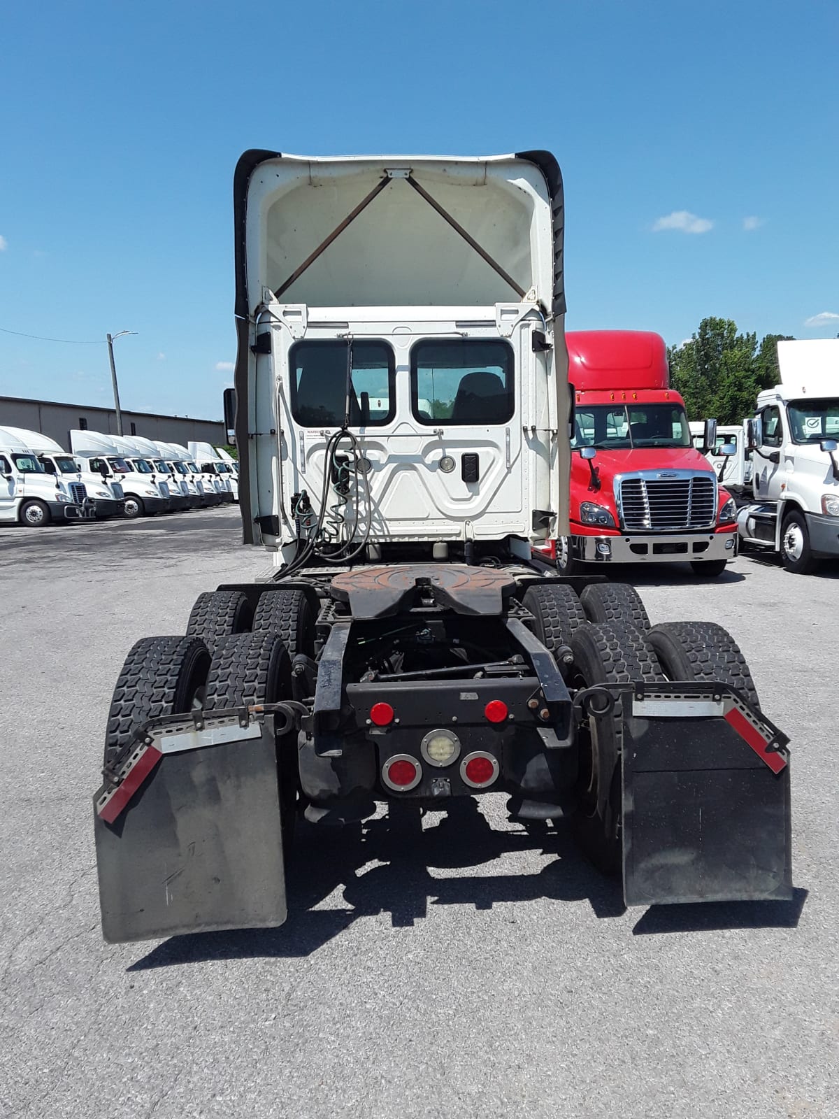 2016 Freightliner/Mercedes CASCADIA 125 650540