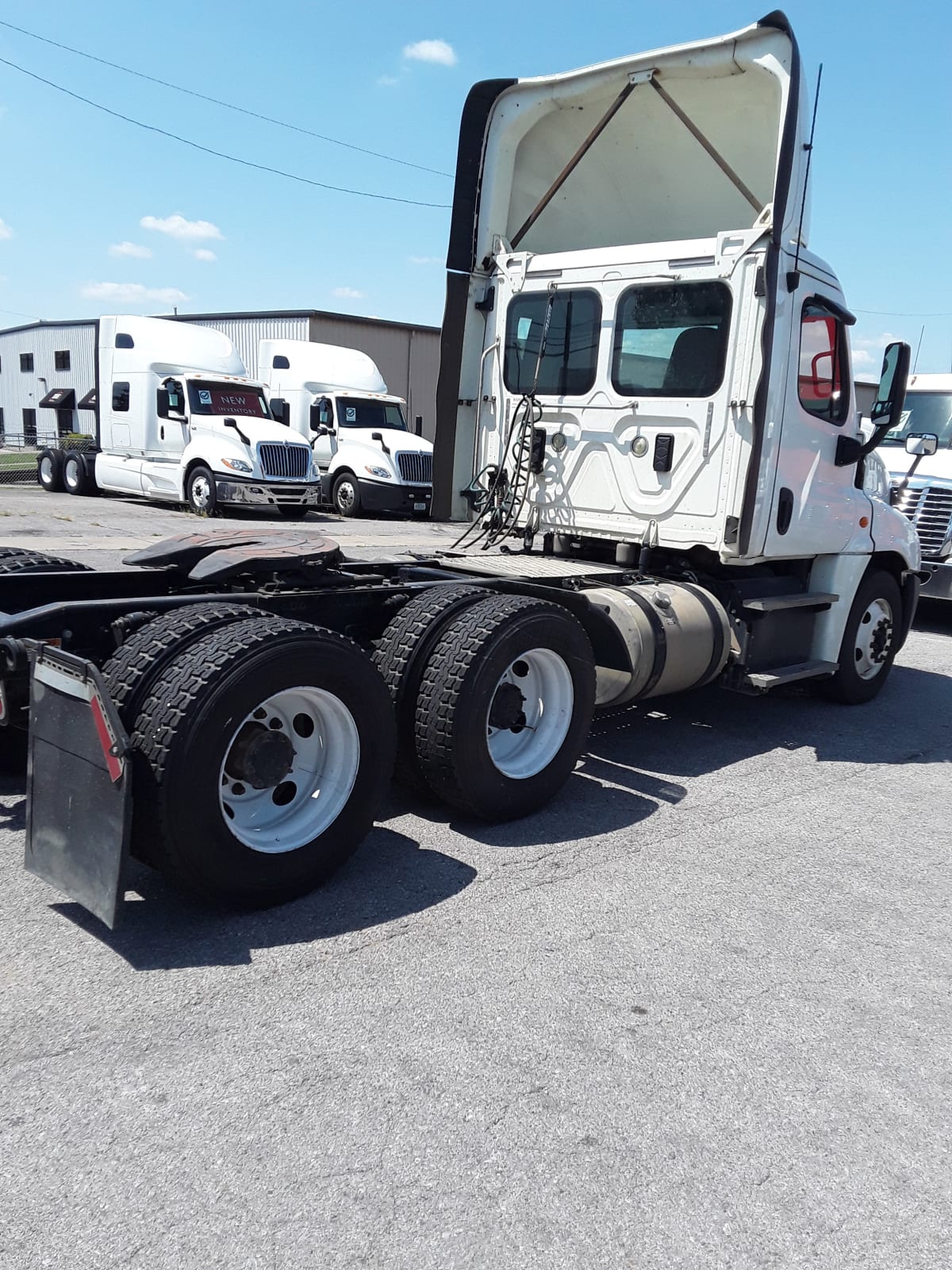 2016 Freightliner/Mercedes CASCADIA 125 650540