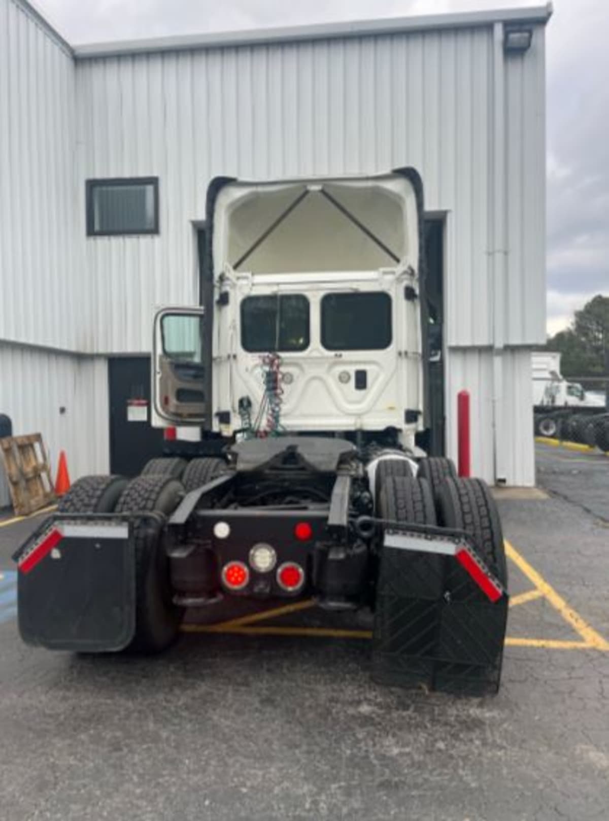 2016 Freightliner/Mercedes CASCADIA 125 650547